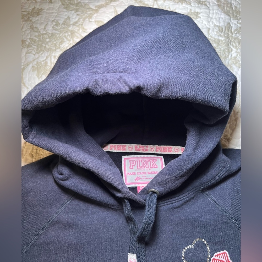 Victorias Secret PINK Red Sox MLB Pullover Hoodie with Bling, size XS - Picture 2 of 12
